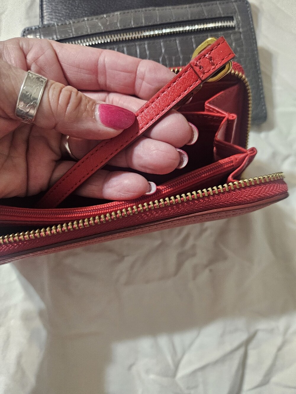 3 Wallets - Picture 5 of 11
